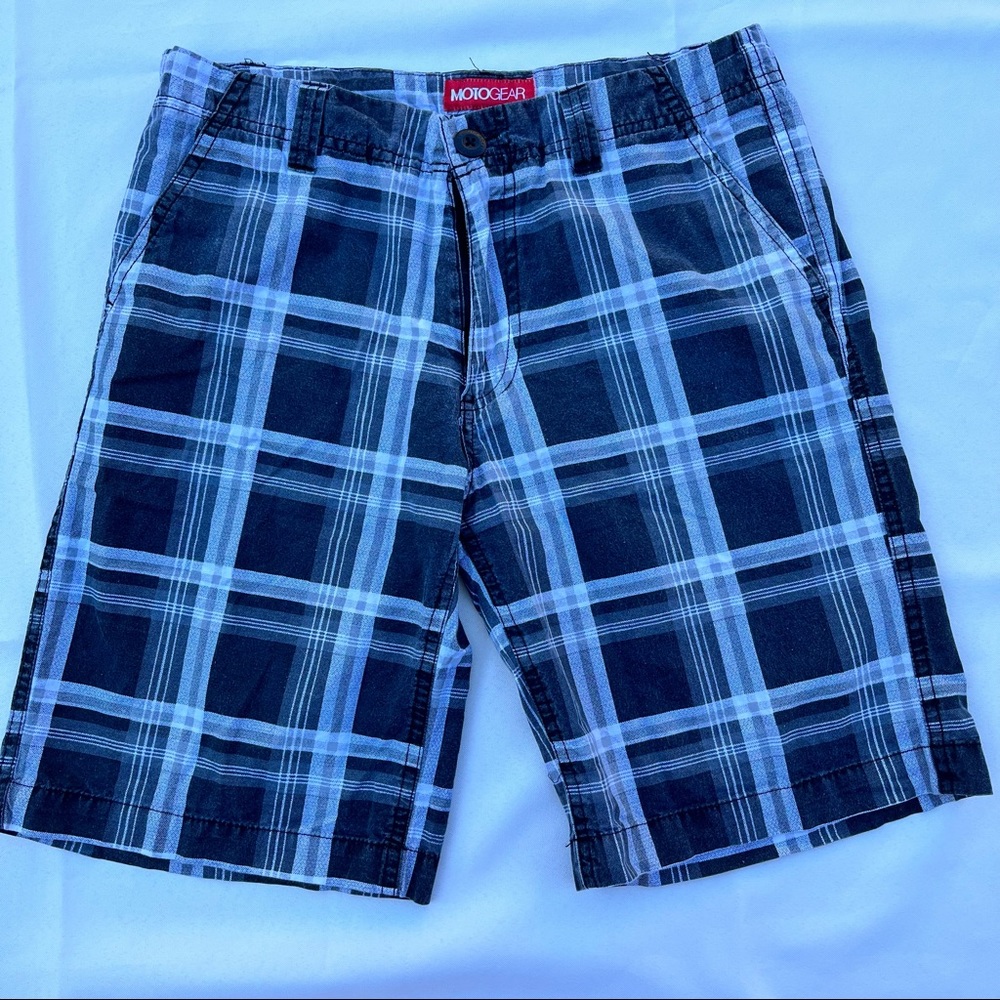 MotoGear Plaid Golf Shorts Boys Size 16 100% Cotton Grey/Black Casual Wear